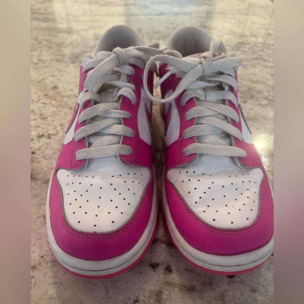 Nike Dunk Low (GS) White Pink Laser Fuchsia Size 5Y Women 6.5